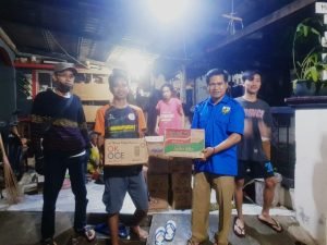 Ketua KNPI Sambangi Dapur Umum Warga Terdampak Banjir