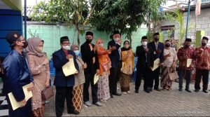 Lurah Nusa Jaya Kukuhkan Pengurus RW 04 dan Para  Rt