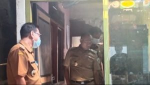 Tinjau Bedah Rumah, Camat Pinang Harap Anggaranya Bisa Naik