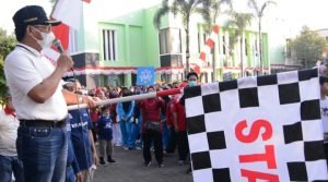 Sambut HUT RI ke-77, Kecamatan Pinang Gelar Gerak Jalan Santai