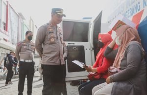 Kapolres Metro Tangerang Kota Sidak Pelayanan SIM Keliling di Jatiuwung : Ketahui Langsung Aspirasi Masyarakat