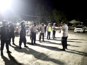 Polisi Gerebek Hawaii di Pakuhaji, 8 TKC dan 4 Penikmat Miras di angkut ke Polsek Pakuhaji