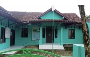 Badak Banten Sikapi Abdi Negara Desa Pasir Tenjo Sindangresmi Tutup Saat Jam Kerja