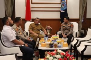 Perdana, Kapolres Kunjungi Walikota Tangsel