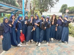 Keseruan Perpisahan Siswa SMP PGRI Jatiuwung  Kelas 9 C