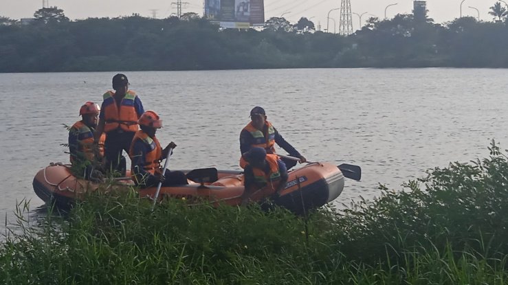 Main Air di Danau Puri 11, Dua Bocah Tenggelam