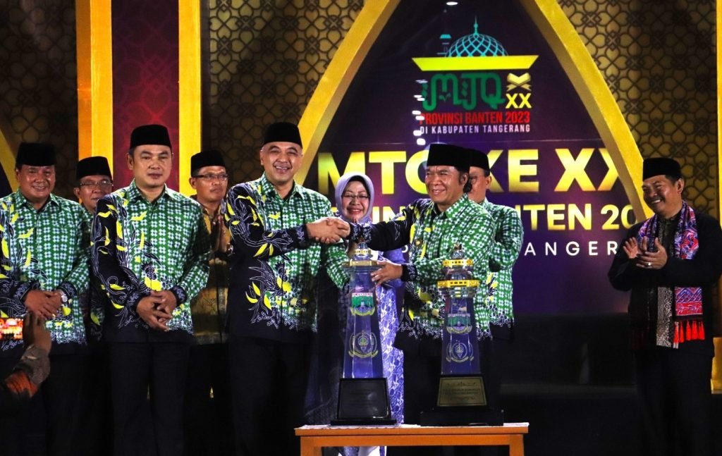 Antusiasme Masyarakat Pada Penutupan MTQ Ke-XX