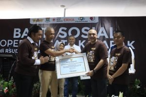 Peringati Hari Bakti Adhiyaksa ke-63, Pemkab Tangerang Gelar Operasi Mata Katarak Gratis