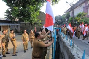 Sambut HUT Ke-78 Kemerdekaan RI, Wali Kota Bagikan 1.000 Bendera