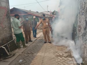 PT. Fumakilla Indonesia Lakukan Foging Diwilayah RW. 04 Kelurahan Pasir Jaya