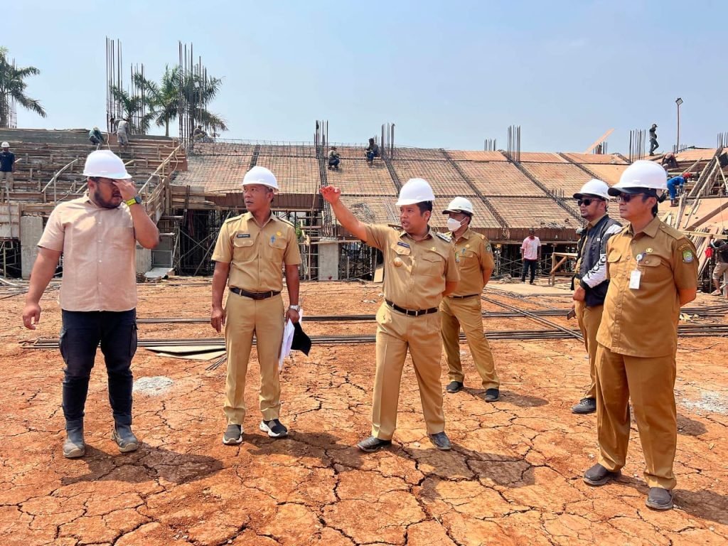 Tinjau Sejumlah Proyek Fasos Fasum, Arief Tekankan Kecermatan dan Ketelitian