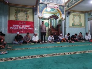 Masjid Jami Baiturrahim Gelar Jum’at Curhat Bersama Kapolres Metro Tangerang Kota