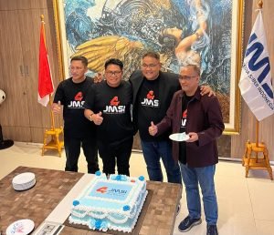 HUT Ke-4, Sembilan Tokoh Nasional Dapat Penghargaan JMSI