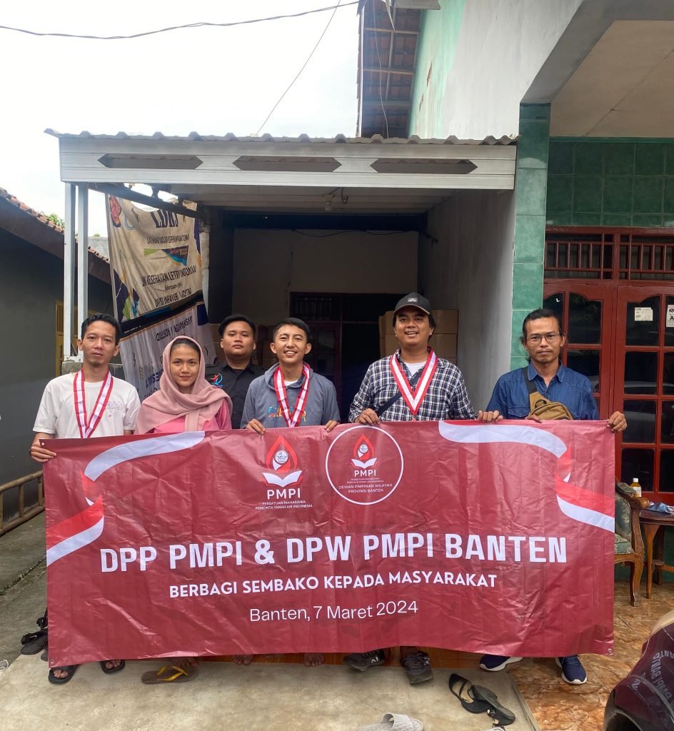 Bagikan Paket Sembako, Aksi Sosial DPP PMPI Bersama DPW PMPI Provinsi Banten