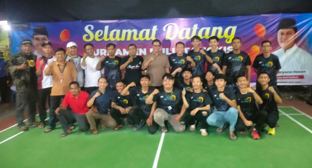 Dibuka Calon Wakil Walikota Tangerang, Kunciran Indan Gelar Turnamen Bulutangkis Antar RW
