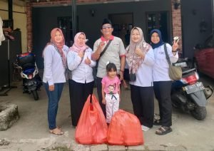 PMI Pinang Bersama Pengurus RT Gelar Jumat Berkah