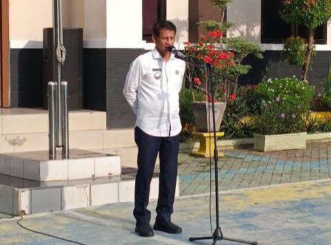 Camat Jatiuwung Edih, S, Sos.