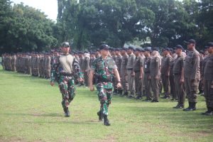 Pertama Kali Para Anggota Satpol PP Non-PNS Kota Tangerang Digembleng di Yonif 203 Jatake