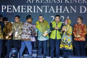 Pemkot Tangsel Raih Dua Penghargaan Bergengsi dari Kemendagri dan Tempo Media Group