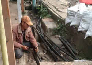 Picu Kemacetan, Galian PLN di Karawaci Dikeluhkan Pengguna Jalan