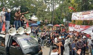 Abaikan Hak Pekerja, Ratusan Masa Aksi Tuntut Sanksi Tegas PT EJP di Tangerang