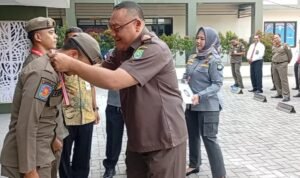 Raih Juara IBCA-MMA, Dua Anggota Satpol PP Disambut Penghargaan