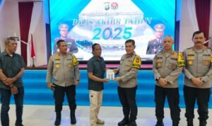 JMSI Kepri Serahkan Buku ‘Tolak Jadi Korban TPPO’ kepada Kapolda dan Wakapolda Kepri