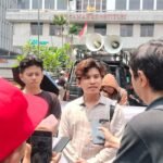 Aliansi Nasabah Asuransi Indonesia Gelar Aksi di Gedung Mahkamah Konstitusi