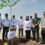 Peringati Hari Bumi, Banksacusi Bersama JMSI Tanam Pohon dan Tebar Ikan di Situ Cihuni Tangerang