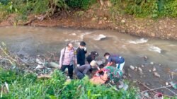 Temuan Mayat Pria Tanpa Identitas di Sungai Cipedes Malangbong Gegerkan Warga