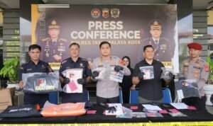 Ngaku Jadi Petugas Bea Cukai dan Wartawan, 8 Pelaku Pemerasan Ditangkap Polres Tasikmalaya