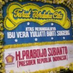 Karangan Bunga Tokoh Partai Gerindra Banjiri Rumah Duka Vera Yulianti