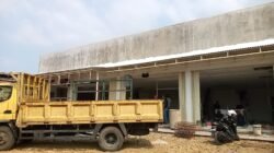 Hampir Rampung, Bangunan Minimarket di Cipondoh Tangerang Diduga Belum Kantongi Izin