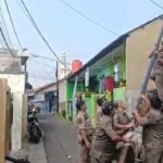 Tiang Internet Ilegal di Karang Tengah Seluruhnya Akan Ditertibkan Petugas Gabungan