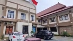 Soal Konfirmasi Pembelian Kamera dan Lensa, Camat Karang Tengah Diduga Langgar UU KIP