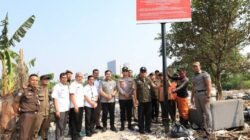 Beroperasi Tanpa Izin, TPS Ilegal di Kunciran Kota Tangerang Ditutup DLH