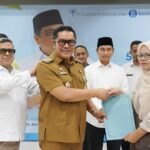 Ribuan UMKM Binaan PT Gajah Tunggal Terima Sertifikat Halal