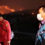 Pantau Pemadaman TPA Jatiwaringin, Maesyal Rasyid Berkoordinasi dengan BNPB dan Pemkot Tangerang