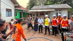Pemkot Tangsel Distribusikan 4000 Liter Air Bersih ke Warga Kekeringan di Keranggan