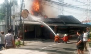 Akibat Masak Air, 5 Kios dan Rumah hingga Kontrakan di Kota Tangerang Ludes Terbakar