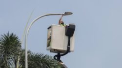 Pastikan Pemerataan Penerangan Jalan, Pemkot Tangsel Bangun 3280 PJU Baru