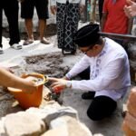 Maryono Letakan Batu Pertama Musala Islahuddaroin di Batuceper