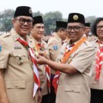 Wawalkot Tangerang Terima Lencana Dharma Bakti Pramuka Kwarda Banten