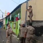 Bandel! Trantibum Bakal Bersurat ke Satpol PP Kota Tangerang soal Tiang Internet Ilegal di Karang Tengah
