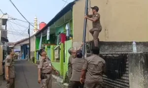 Bandel! Trantibum Bakal Bersurat ke Satpol PP Kota Tangerang soal Tiang Internet Ilegal di Karang Tengah