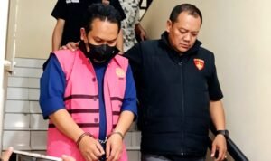 Kejari Kota Tangerang Tetapkan Eks VP PT APK Tersangka Korupsi Charter Pesawat