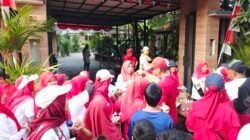 Ribuan Warga Pinang Tumpah Ruah Ikut Gerak Jalan Sehat HUT ke-81 RI