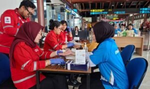 PMI Kota Tangerang Gelar CKG di Bandara Soetta