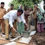 Bupati Tangerang Letakkan Batu Pertama Pembangunan 4 RLTH di Sindang Jaya