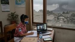 Sekolah di Kota Tangerang Berlakukan PJJ 3 Hari Akibat Abu Vulkanik Anak Krakatau